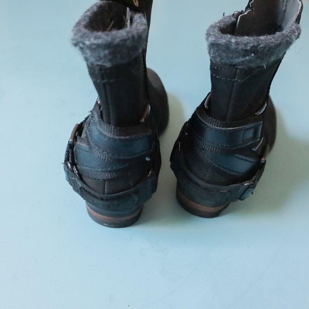 Sorel Lolla Black Leather Belted Heel Zip Up Ankle Boot Size 6.5 - Picture 4 of 8